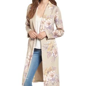 Savvy Mauve Floral Duster - Like New!